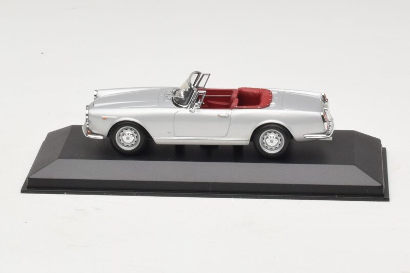 Alfa Romeo Spider 916 3.2 V6 24V Hopea Minichamps 1:43 400120330 Metalli