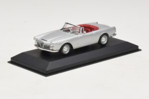 Alfa Romeo Spider 916 3.2 V6 24V Hopea Minichamps 1:43 400120330 Metalli — kuva 2 / 5