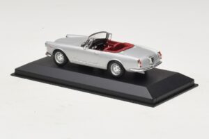 Alfa Romeo Spider 916 3.2 V6 24V Hopea Minichamps 1:43 400120330 Metalli — kuva 3 / 5