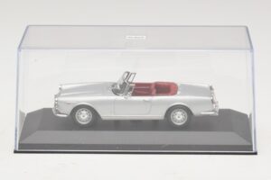 Alfa Romeo Spider 916 3.2 V6 24V Hopea Minichamps 1:43 400120330 Metalli — kuva 5 / 5