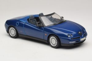 Alfa Romeo Spider 916 Sininen Maisto 1:18 31831 Metalli — kuva 6 / 8