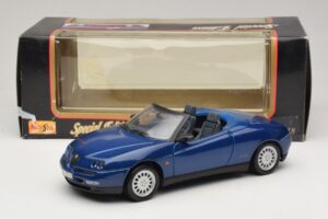 Alfa Romeo Spider 916 Sininen Maisto 1:18 31831 Metalli — kuva 8 / 8