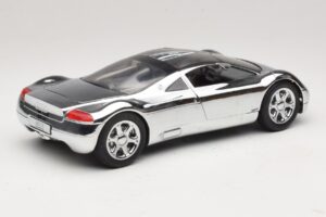 Audi Avus Quattro Chrome Silver Revell 1:18 08830 Metalli — kuva 3 / 8