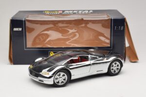 Audi Avus Quattro Chrome Silver Revell 1:18 08830 Metalli — kuva 8 / 8