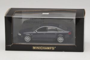 Audi RS6 C5 Sininen Metallic Minichamps 1:43 400011702 Metalli — kuva 5 / 5