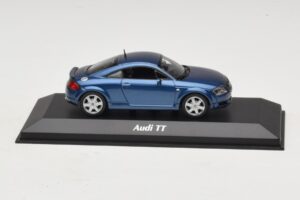 Audi TT 8N Sininen Metallic Maxichamps 1:43 940017220 Metalli