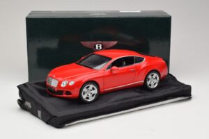 Bentley Continental GT Oranssi Minichamps 1:18 100139922-P1 Metalli — kuva 8 / 8