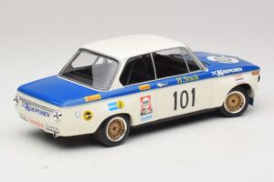 BMW 2002 #101 Koepchen H-J. Stuck Internationales ADAC 500km Eifelpokalrennen 1971 Minichamps 1:18 155702701 Metalli — kuva 2 / 6