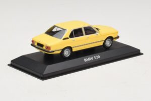BMW 520 E12 Keltainen Maxichamps 1:43 940023001 Metalli — kuva 2 / 5