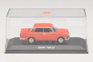 BMW 700 LS Punainen Maxichamps 1:43 940023701 Metalli — kuva 4 / 5