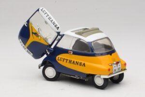 BMW Isetta 250 Lufthansa Revell 1:18 08926 Metalli — kuva 5 / 8