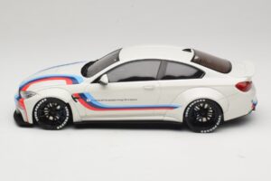 BMW M4 F82 Liberty Walk Korvaava Pakkaus GT Spirit 1:18 GT067-R1 Hartsi — kuva 3 / 6
