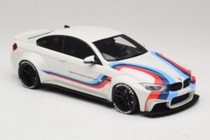 BMW M4 F82 Liberty Walk Korvaava Pakkaus GT Spirit 1:18 GT067-R1 Hartsi — kuva 4 / 6
