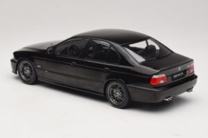 BMW M5 E39 Musta KK-Scale 1:18 KKDC181623 Metalli — kuva 5 / 6