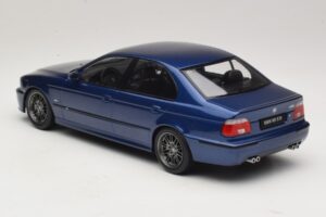 BMW M5 E39 Sininen Metallinen KK-Scale 1:18 KKDC181621 Metalli — kuva 5 / 6