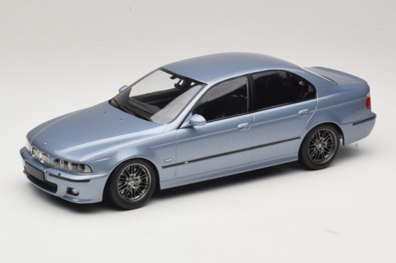 BMW M5 E39 Silverstone Blue Metallic KK-Scale 1:18 KKDC181622 Metalli