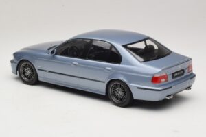 BMW M5 E39 Silverstone Blue Metallic KK-Scale 1:18 KKDC181622 Metalli — kuva 5 / 6