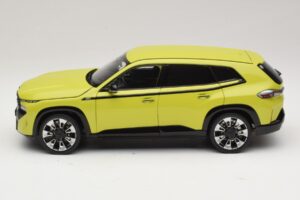 BMW XM G09 Keltainen Minichamps 1:18 110023302 Metalli — kuva 4 / 8