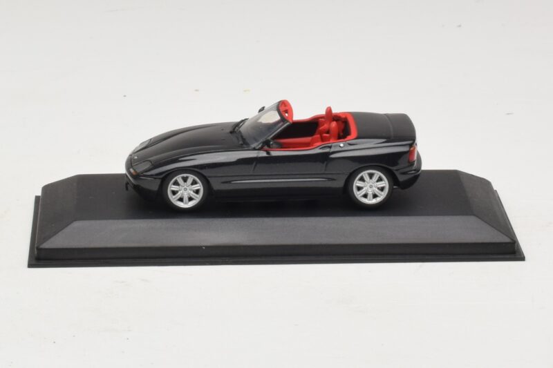 BMW Z1 Tummanvihreä Punaisella Sisustalla Minichamps 1:43 BMW021 Metalli