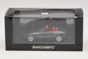 BMW Z1 Tummanvihreä Punaisella Sisustalla Minichamps 1:43 BMW021 Metalli — kuva 5 / 5