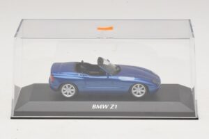 BMW Z1 E30 Sininen Metallic Maxichamps 1:43 940020101 Metalli — kuva 4 / 5