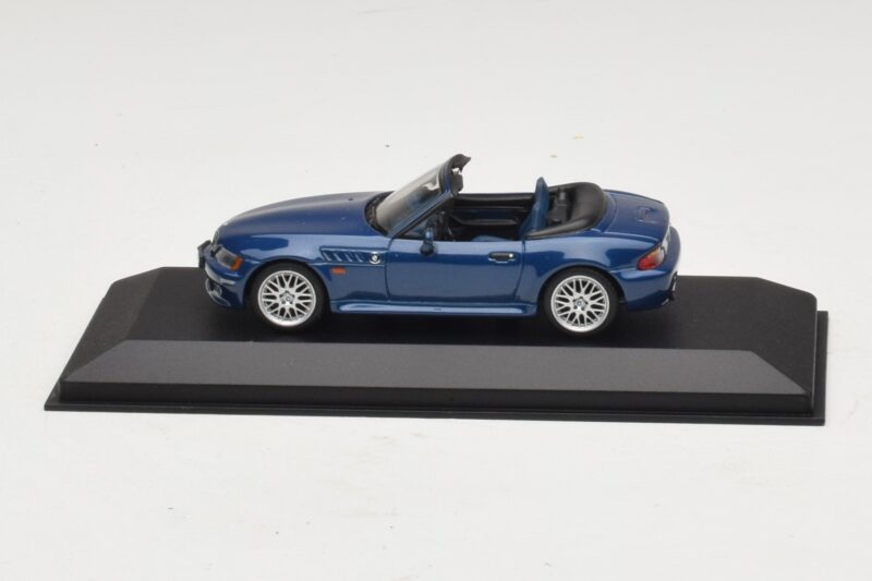 BMW Z3 E36/7 1.8 M Package Sininen Korvaava Pakkaus Minichamps 1:43 BMW Z3 E36/7 1.8 M Package Sininen Korvaava Pakkaus Minichamps 1:43 80429411714-R1 Metalli