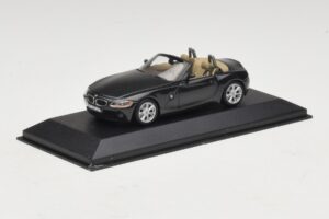 BMW Z4 E85 Musta Metallic Korvaava Pakkaus Minichamps 1:43 80420144055-R1 Metalli — kuva 2 / 5