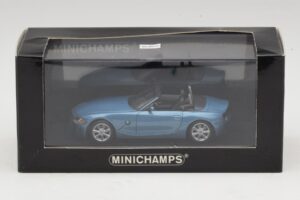 BMW Z4 E85 Vaaleansininen Metallic Korvaava Pakkaus Minichamps 1:43 80420144054-R1 Metalli — kuva 5 / 5