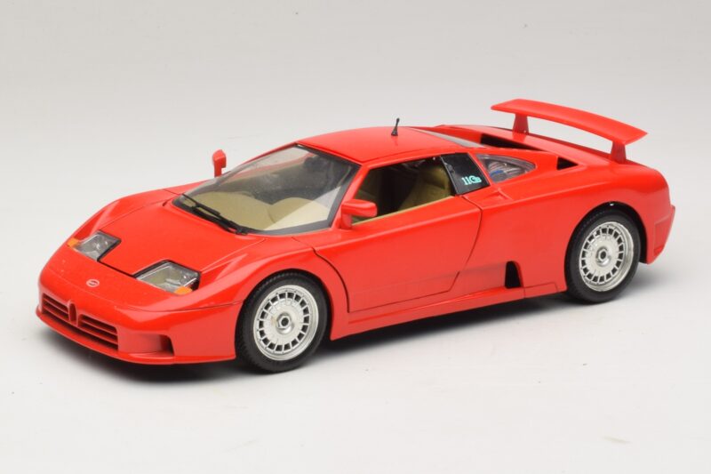Bugatti EB110 Punainen Bburago 1:18 3055-P1 Metalli