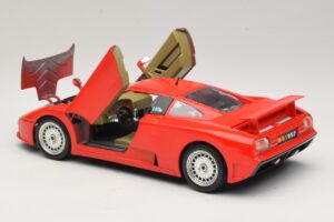 Bugatti EB110 Punainen Bburago 1:18 3055-P1 Metalli — kuva 5 / 8