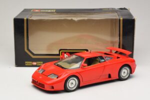 Bugatti EB110 Punainen Bburago 1:18 3055-P1 Metalli — kuva 8 / 8