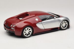 Bugatti Veyron Centenaire Edition Chrome Red Minichamps 1:18 100110851 Metalli — kuva 3 / 8
