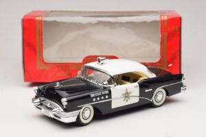 Buick Century Sun State Patrol Mira 1:18 6118 Metalli — kuva 8 / 8