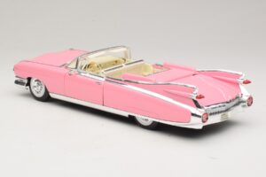 Cadillac Eldorado Biarritz Pinkki Maisto 1:18 31813-P1 Metalli — kuva 7 / 8