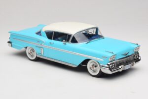 Chevrolet Bel Air Impala Coupe Turkoosi & Kermanvärinen KK-Scale 1:18 KKDC181593 Metalli — kuva 4 / 6