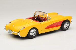 Chevrolet Corvette C1 Avoauto Keltainen Punainen Bburago 1:18 3034-M2 Metalli — kuva 3 / 8