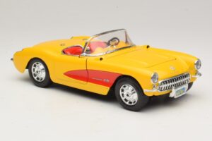 Chevrolet Corvette C1 Avoauto Keltainen Punainen Bburago 1:18 3034-M2 Metalli — kuva 6 / 8