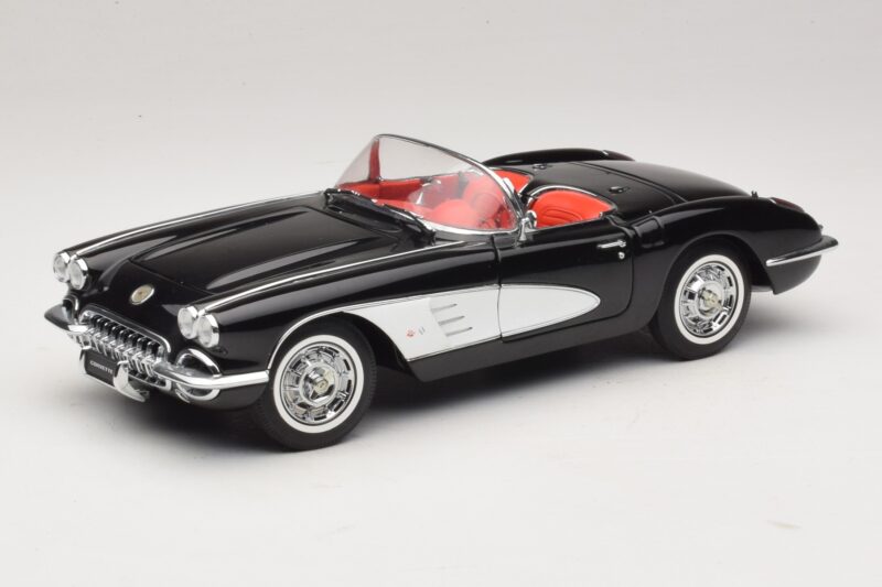 Chevrolet Corvette C1 Tuxedo Black AUTOart 1:18 71142 Metalli