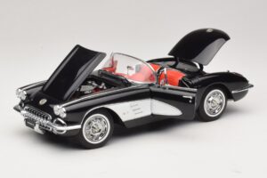 Chevrolet Corvette C1 Tuxedo Black AUTOart 1:18 71142 Metalli — kuva 2 / 8