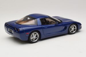 Chevrolet Corvette C5 Commemorative Edition Sininen AUTOart 1:18 71157 Metalli — kuva 4 / 9