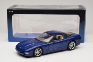 Chevrolet Corvette C5 Commemorative Edition Sininen AUTOart 1:18 71157 Metalli — kuva 9 / 9