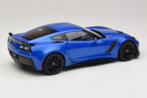 Chevrolet Corvette C7 Z06 Laguna Blue Tintcoat AUTOart 1:18 71265 Komposiitti — kuva 3 / 8