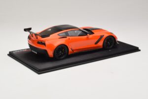Chevrolet Corvette C7 ZR-1 High Voltage Tint TopSpeed 1:18 TS0147 Hartsi — kuva 2 / 6