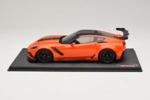 Chevrolet Corvette C7 ZR-1 High Voltage Tint TopSpeed 1:18 TS0147 Hartsi — kuva 3 / 6