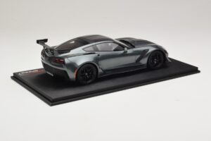 Chevrolet Corvette C7 ZR-1 Shadow Grey Metallic TopSpeed 1:18 TS0148 Hartsi — kuva 2 / 6