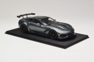 Chevrolet Corvette C7 ZR-1 Shadow Grey Metallic TopSpeed 1:18 TS0148 Hartsi — kuva 4 / 6