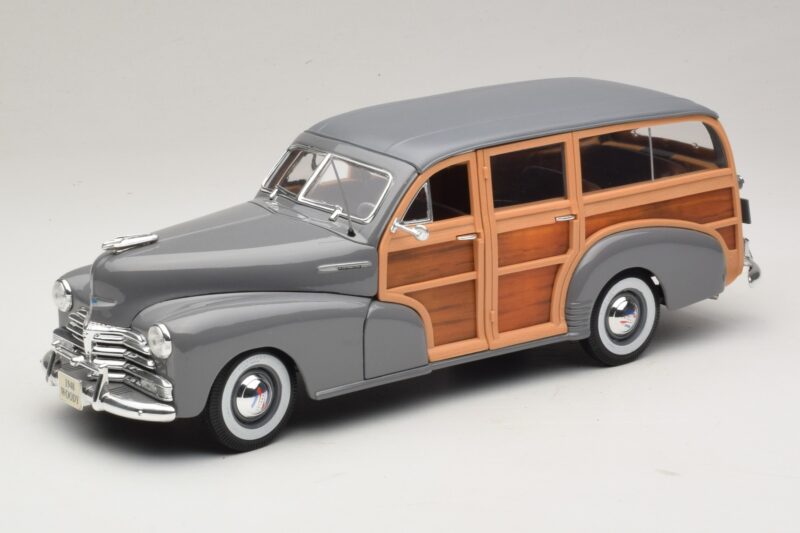 Chevrolet Fleetmaster Woody Harmaa Maisto 1:18 31854 Metalli