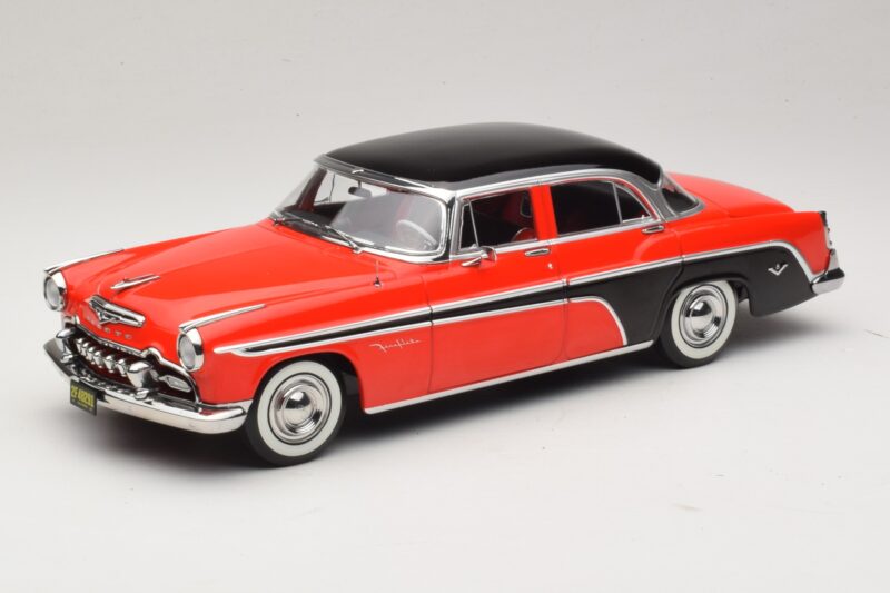 DeSoto Fireflite Sedan Punainen & Musta KK-Scale 1:18 KKDC181541 Metalli