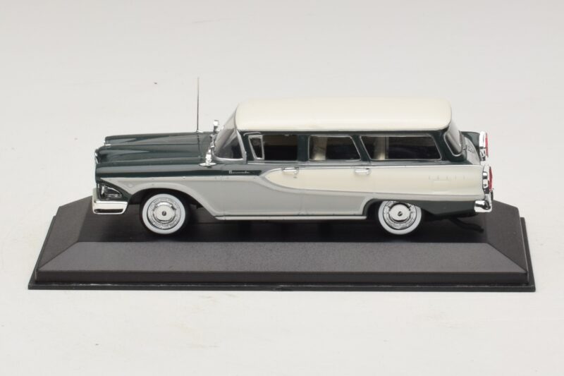 Edsel Bermuda Farmariauto Tummanvihreä Valkoinen Minichamps 1:43 Edsel Bermuda Farmariauto Tummanvihreä Valkoinen Minichamps 1:43 400082013 Metalli