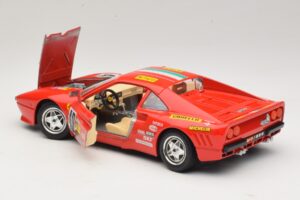 Ferrari 288 GTO #40 Punainen Bburago 1:18 3027-P4 Metalli — kuva 5 / 8